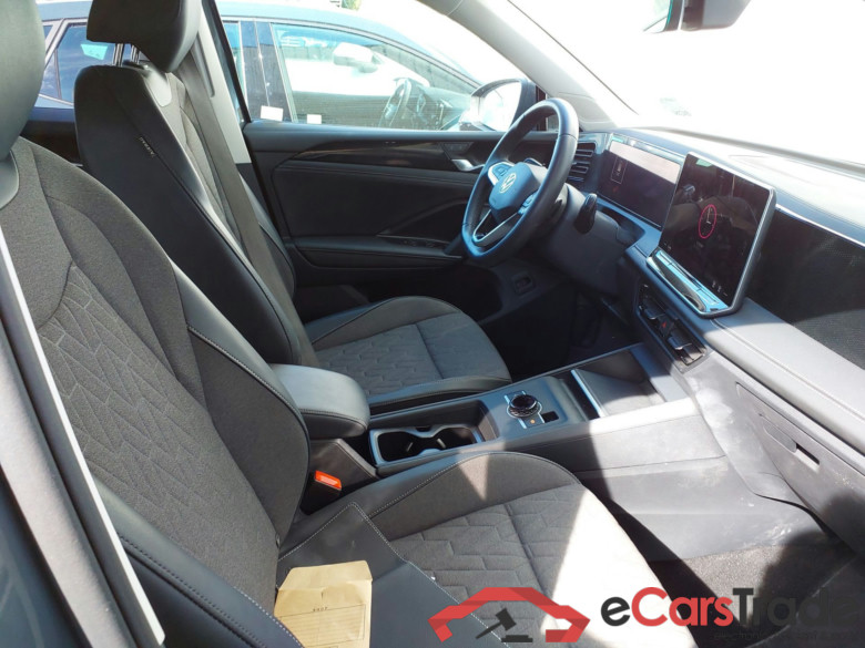 VOLKSWAGEN Tiguan Tiguan 2.0 TDI 110 kW (150 CV) DSG 7 MAS Automático  #3