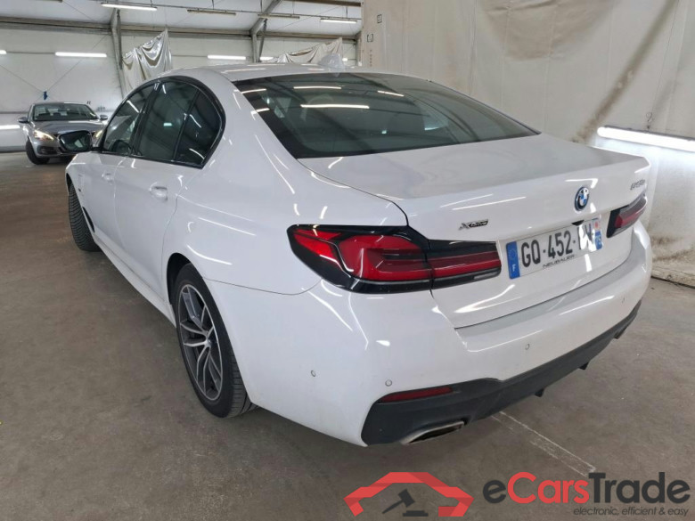 BMW Série 5 / 2020 / 4P / Berline 545e xDrive 394ch M Sport BVA8 #5