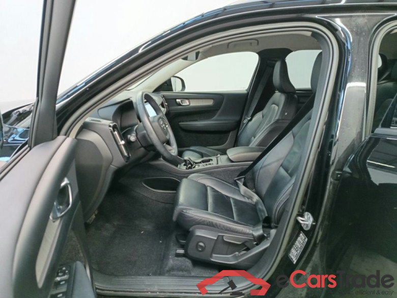 Volvo XC40 B3 Core DCT 5d #3