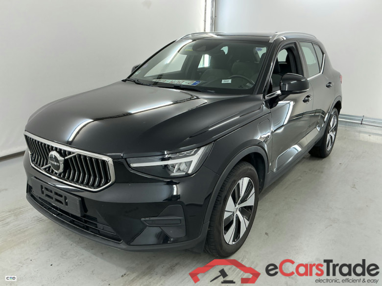VOLVO XC40 1.5 T4 PHEV CORE DCT #1