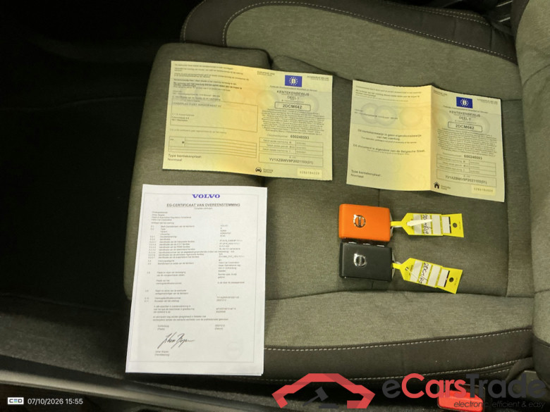 VOLVO XC40 1.5 T4 PHEV CORE DCT #6
