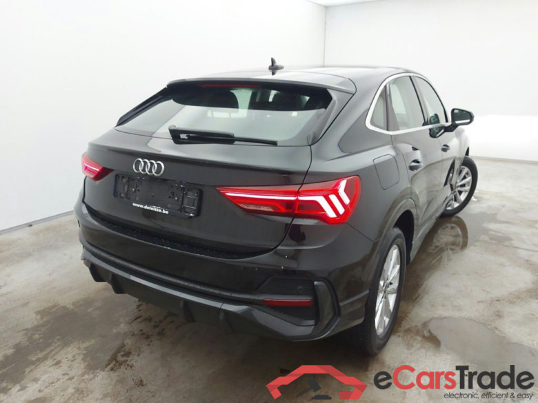 Audi Q3 Sportback 45 TFSI e S tronic 5d #2