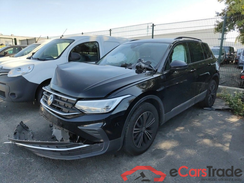 Volkswagen Tiguan 1.5 TSI 96kW Life 5d !!!! Damaged car !!! #1