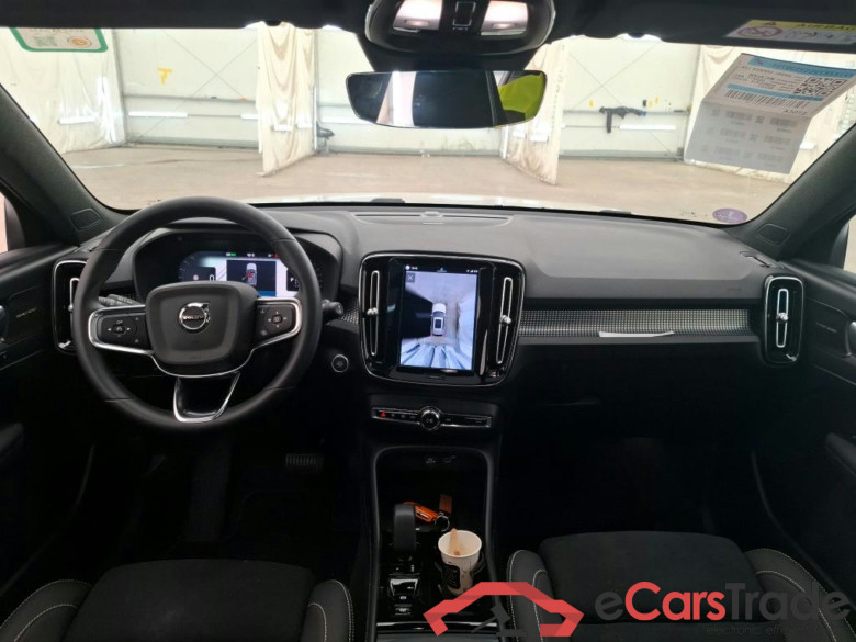 VOLVO XC40 / 2022 / 5P / SUV B3 163 DCT 7 Ultra #5