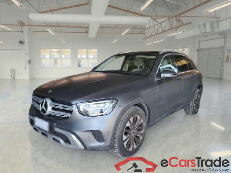 MERCEDES-BENZ GLC / 2019 / 5P / SUV 300 D 4MATIC SPORT AUT. #1