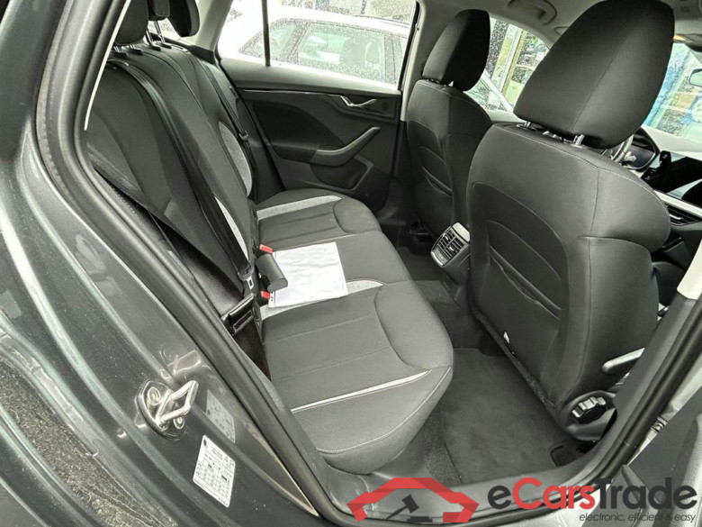 SKODA Kamiq 1.0 TSI Limited Family Plus Edition DSG #5