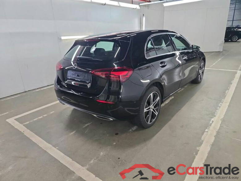Mercedes A-Klasse A-Klasse A 250 e Luxury Line (PHEV) 160kW/218pk  5D/P Auto-8 - CO2 indicatief #4