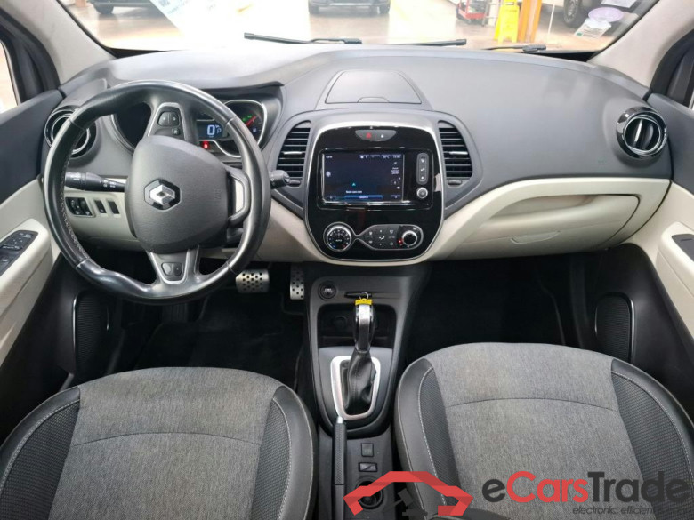 RENAULT Captur / 2017 / 5P / Crossover Intens TCe 150 EDC FAP #5