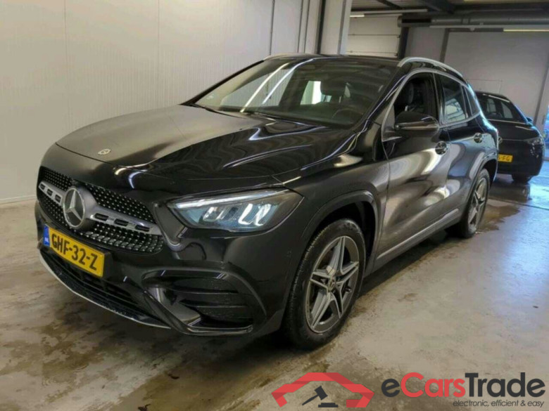 MERCEDES-BENZ GLA-klasse 250 e StEd AMG Line #1