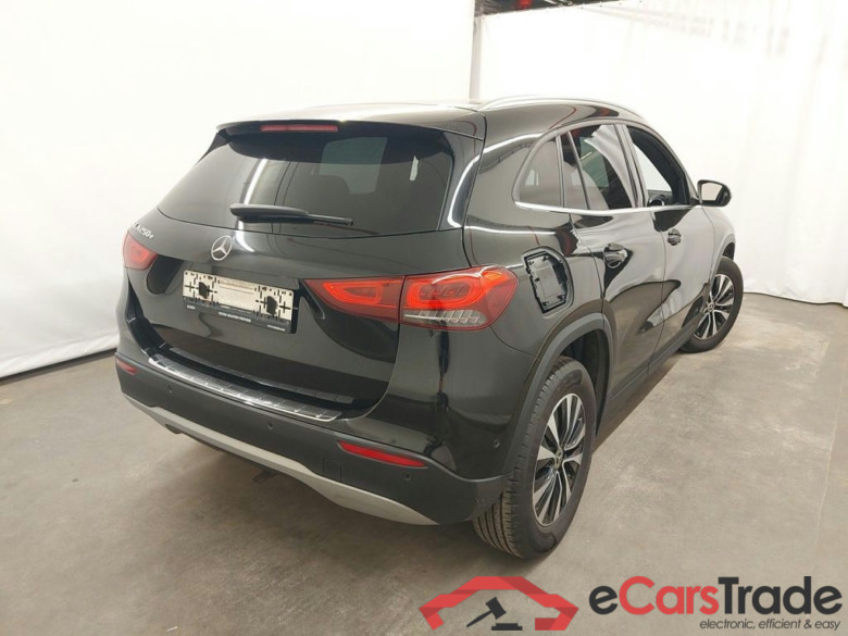 Mercedes-Benz GLA GLA 250e Business Solution 5d #2