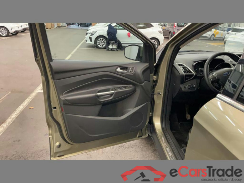 FORD Kuga Dsl 2.0 TDCi ECO 2WD Titanium #6