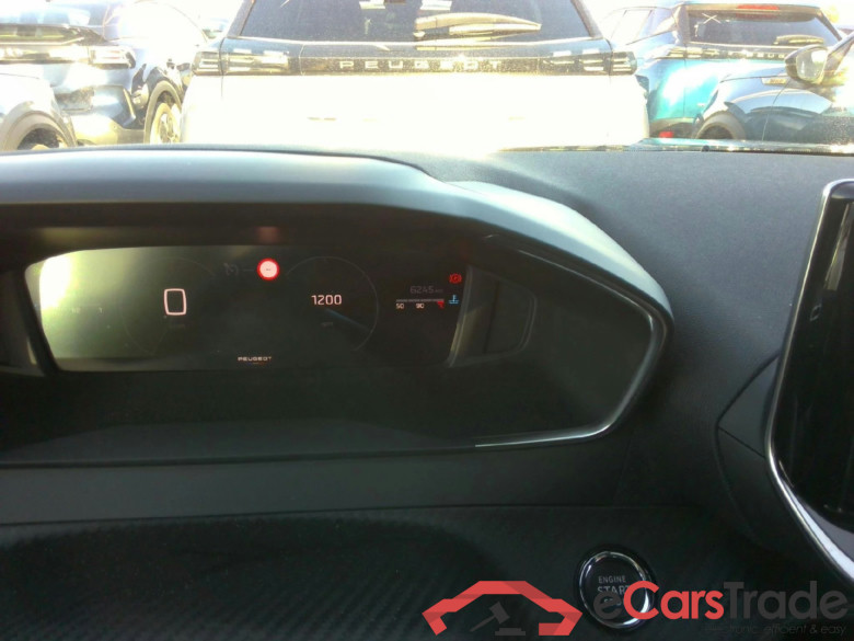 Peugeot 2008 Allure 1.2 100 S&S BVM6 #5