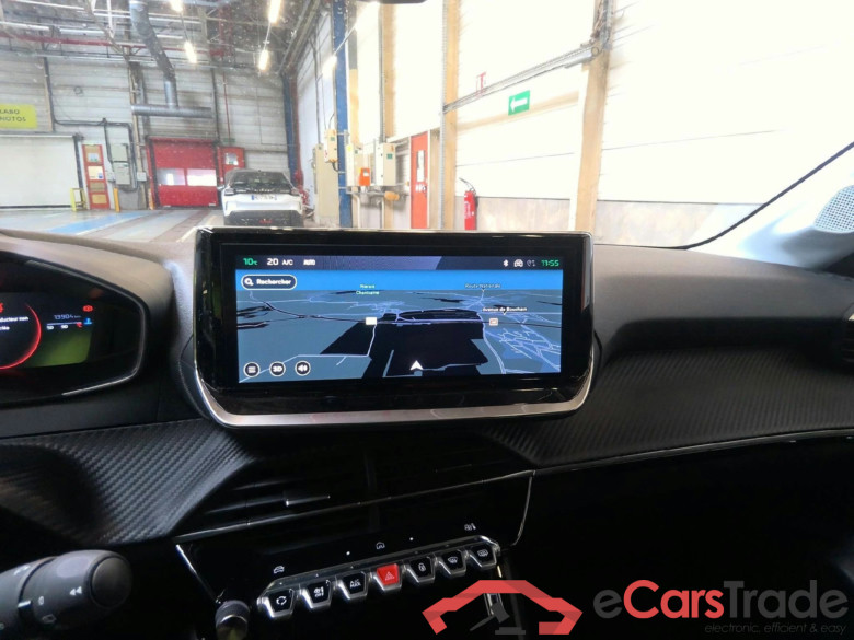 Peugeot 208 Allure 1.2 PureTech 100 S&S BVM6 #5