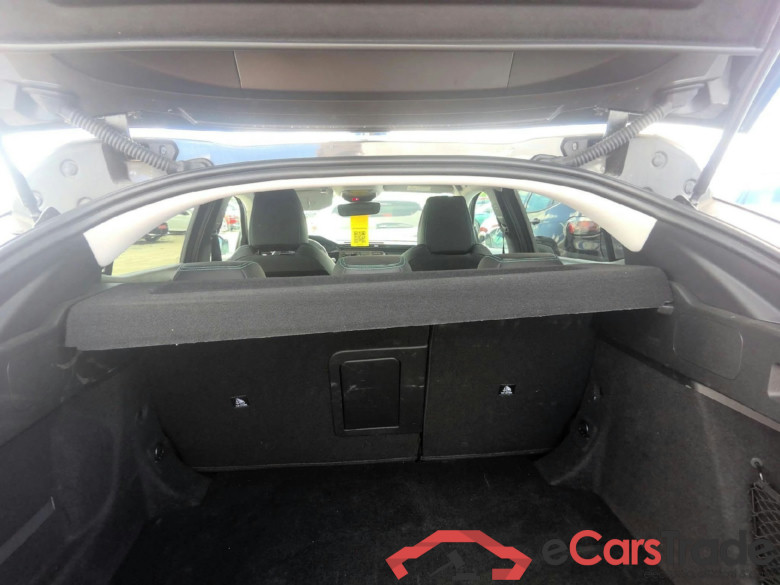 Peugeot 408 Allure Hybrid 145 e-DCS6 #4