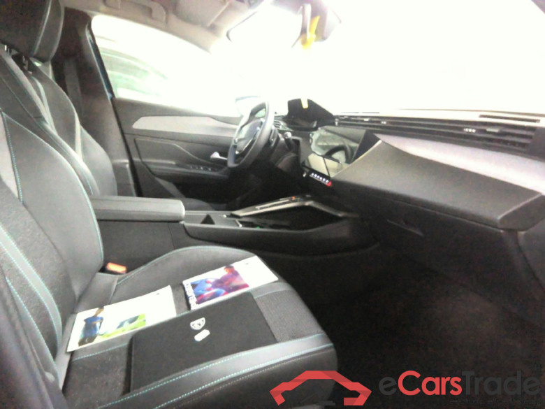 Peugeot 408 Allure Hybrid 145 e-DCS6 #3