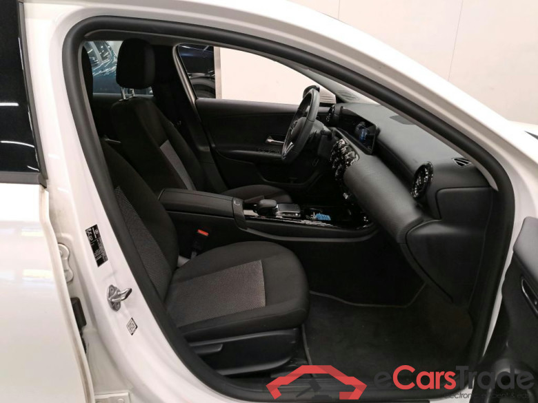 MERCEDES - MER A BERLINE 180 136PK DCT Essential Line & Pack Essential Plus * PETROL * #3