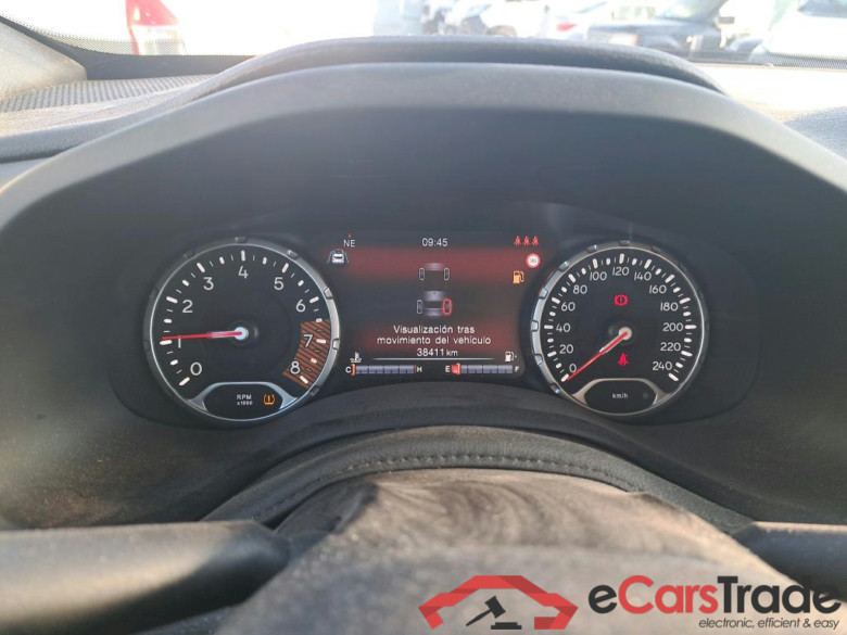 JEEP Renegade / 2014 / 5P / todoterreno Limited 1.0G 88kW (120CV) 4x2 (AC) #4