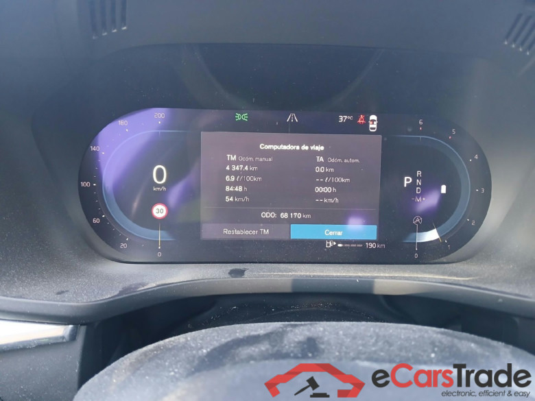 VOLVO XC60 / 2017 / 5P / todoterreno 2.0 B4 D Core Auto #4