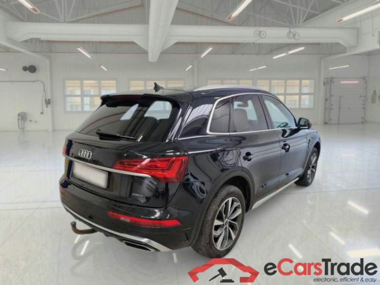 AUDI Q5 / 2020 / 5P / SUV 40 TDI S LINE QUATTRO S TRONIC #2
