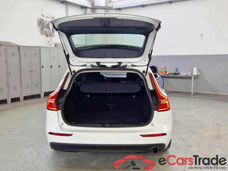 VOLVO V60 / 2019 / 5P / STATION WAGON D3 AUTOM. MOMENTUM BUSINESS #5