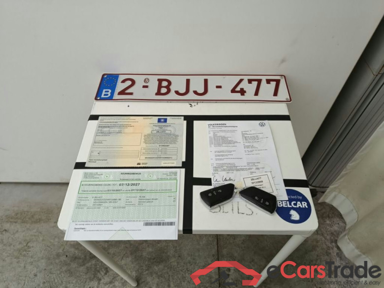 Volkswagen Golf VIII 2.0 TDI 85kW Life DSG 5d #4