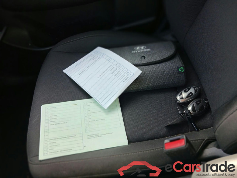 HYUNDAI Kona / 2023 / 5P / todoterreno 1.6 GDI HEV Maxx DCT #5