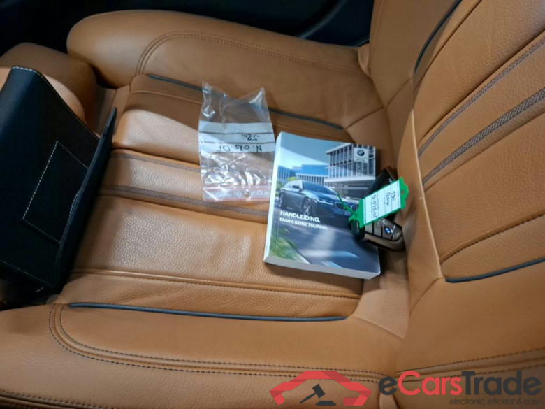 BMW 5 Serie Touring 520iA High Executive 5d + BMW Laserlight, BMW Edition Plus Pack #4