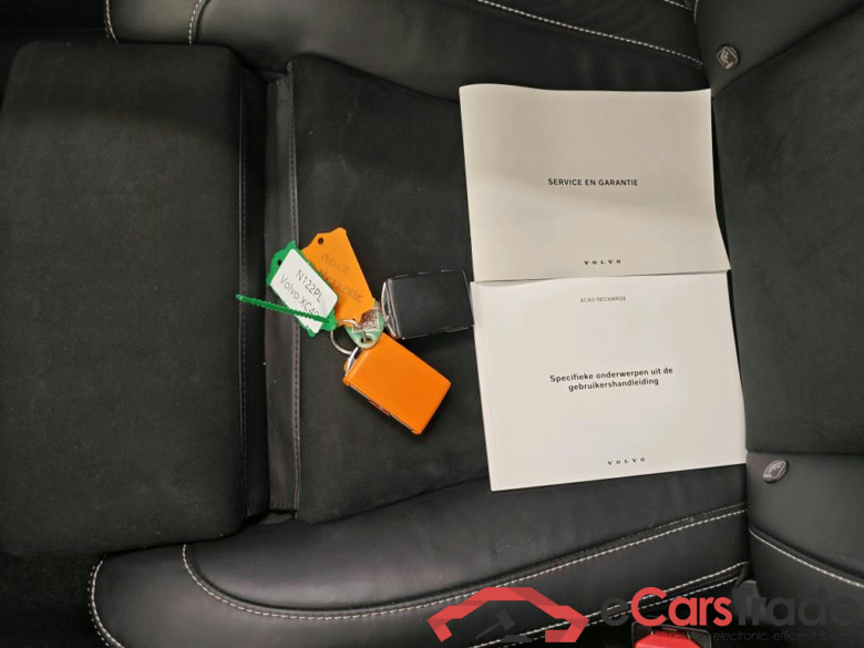 Volvo XC40 Recharge Twin Pure Electric Plus 5d #4